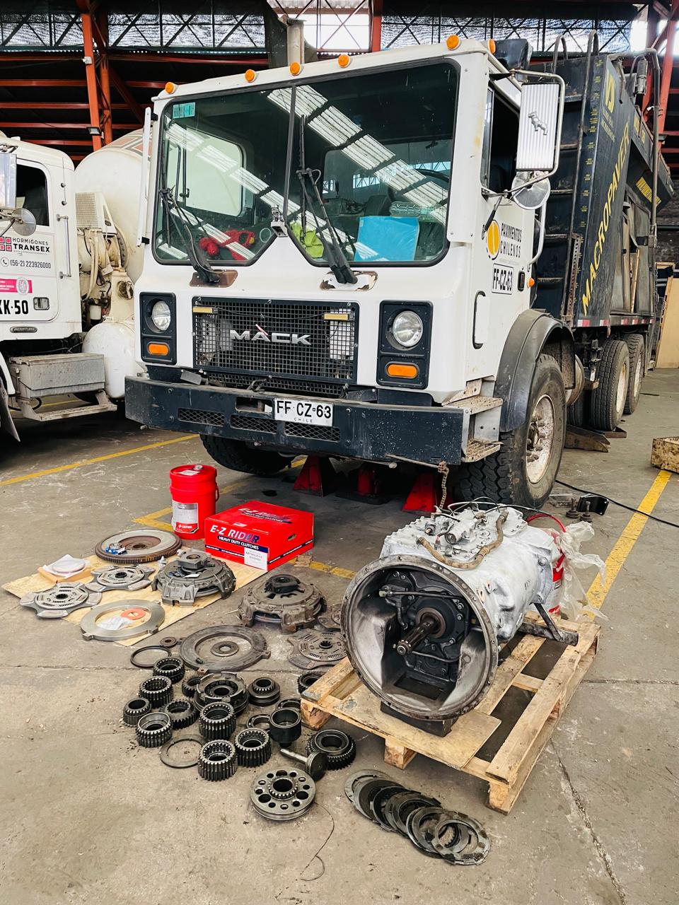 Reparación de Caja de Cambios Maxitorque Mack MR688S en Santiago