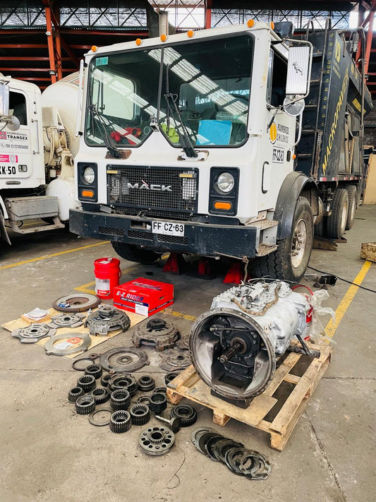 Reparación de Caja de Cambios Maxitorque Mack MR688S en Santiago