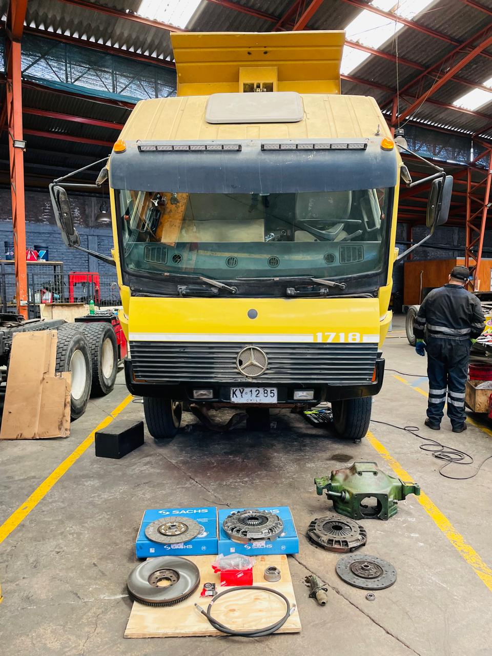 Reparación correctiva de embrague Mercedes-Benz 1718 K/36 en Santiago