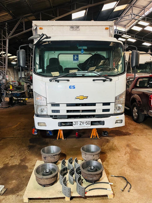 Reparación Correctiva de Frenos Chevrolet FRR 1119 en Santiago