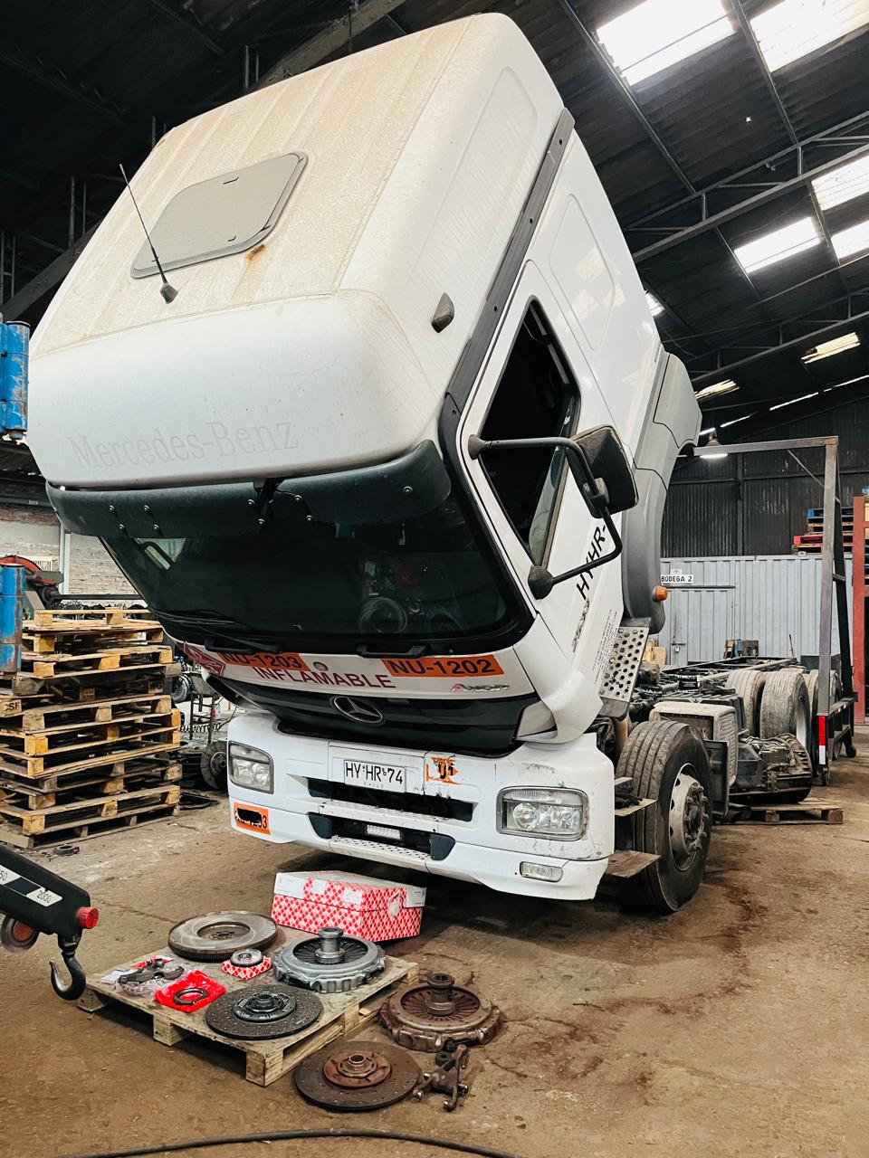 Correctiva de Embrague Mercedes Benz Axor 2533 48